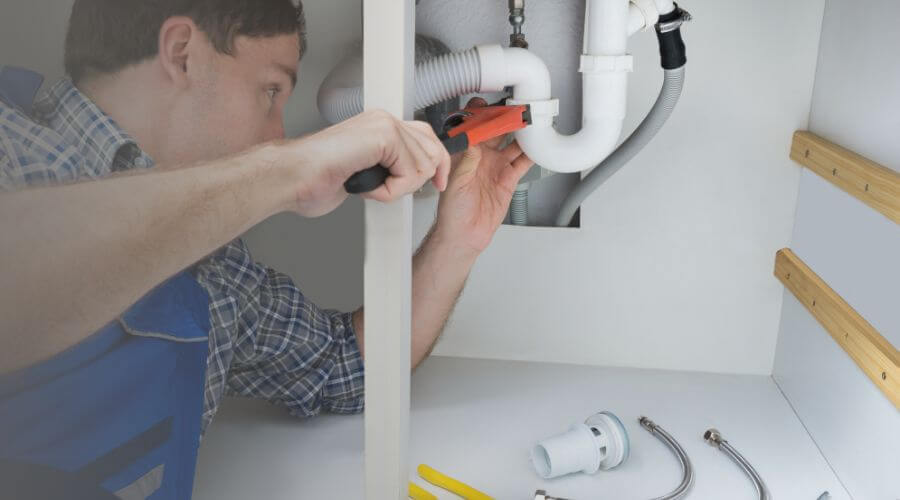 Local expert plumbing services in South West City, MO